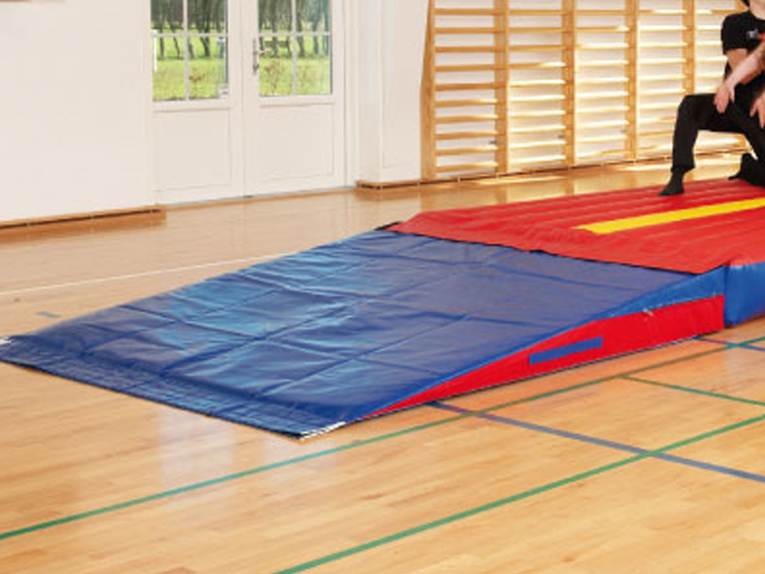 Team-Track Landing Mat Ramp