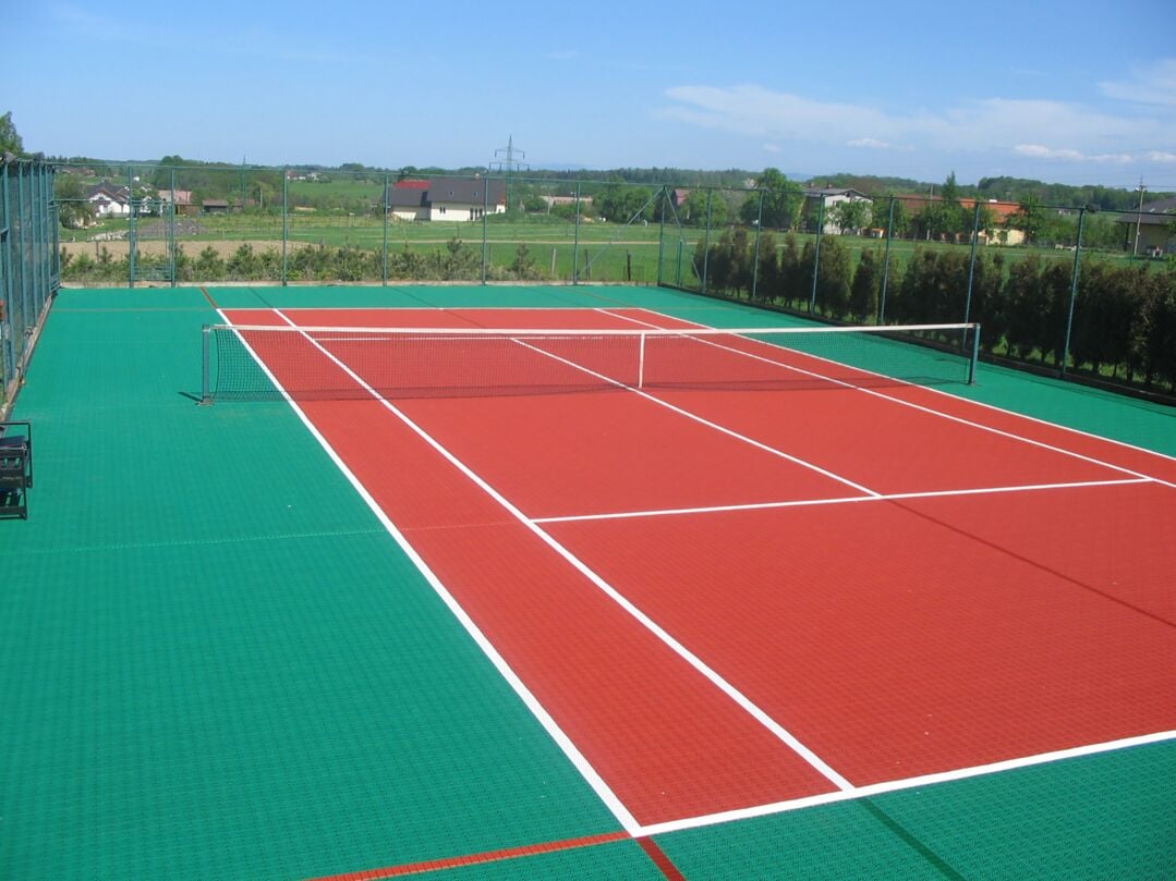 Bergo® sports flooring for tennis courts