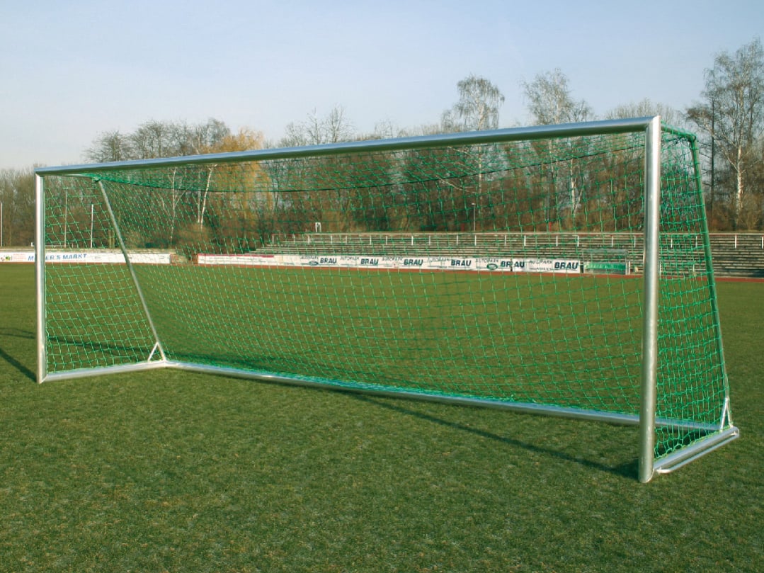 Kübler Sport® Soccer Goal TRAINING STRONG fully welded, with SimplyFix
