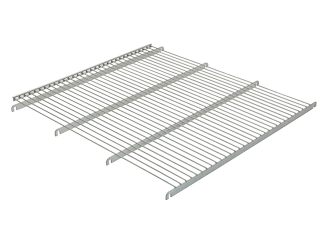 Wire mesh intermediate shelf