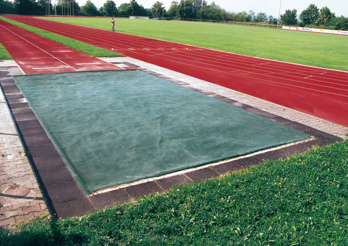 Chain weighting for sandbox cover