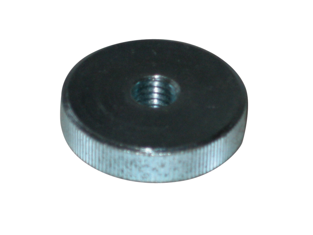 Nose screw with knurled nut