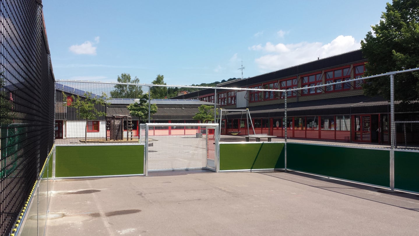 Stationary Streetsoccer Court