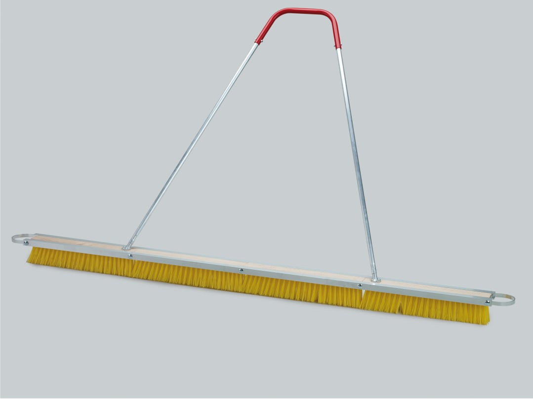 Sweeper for quartz sand-filled artificial turf