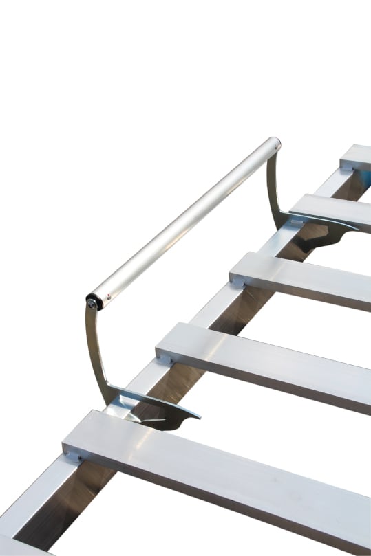Bracket for aluminum slatted frame
