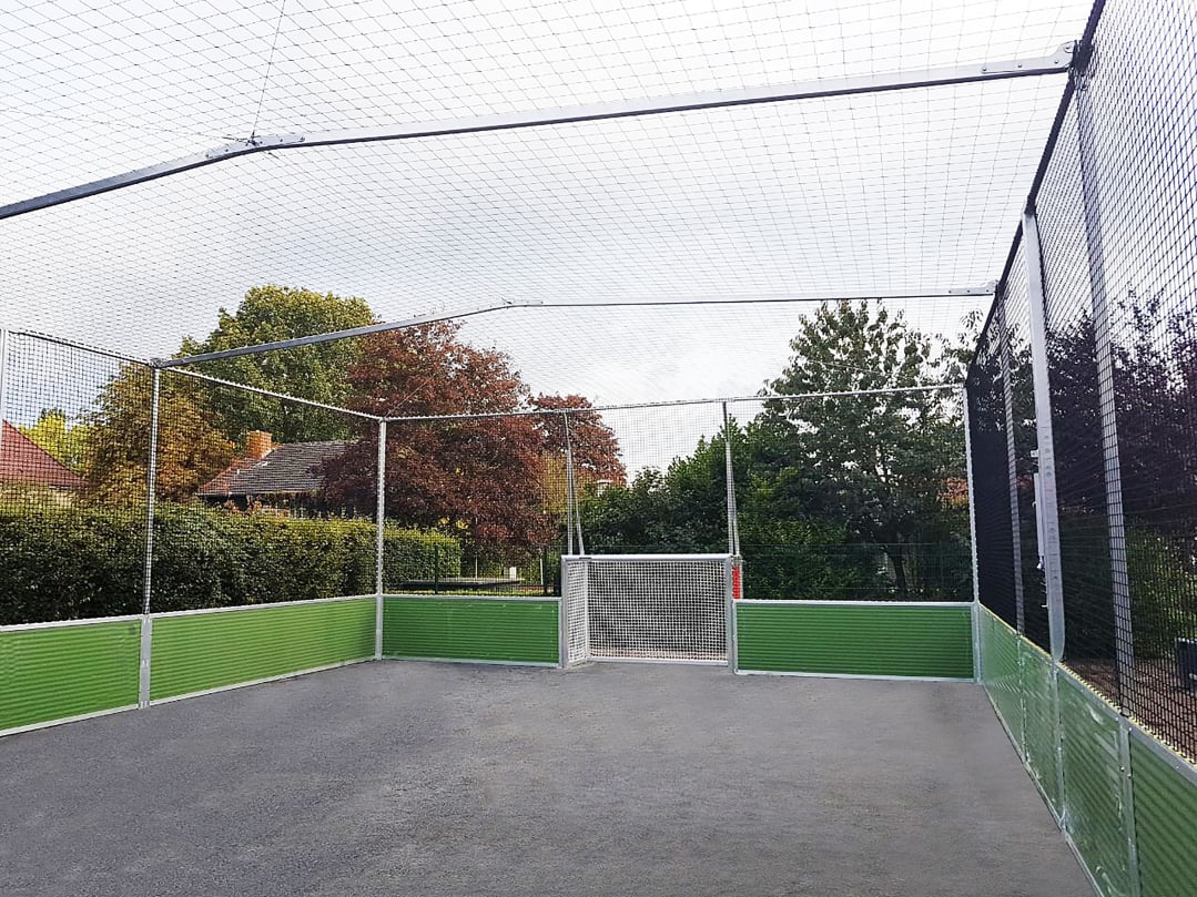 Add-on Soccer Court ARENA PRO: Ceiling net construction