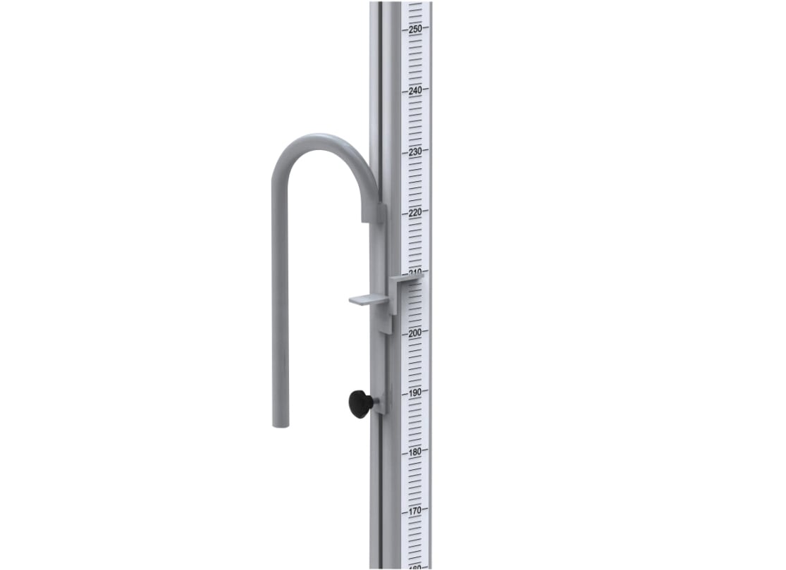 Lat pull-down attachment with pulley bar.