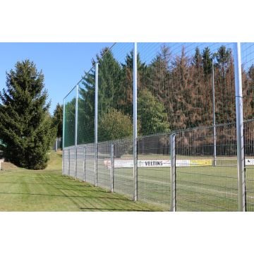 Aluminum Ball Catch Fence with Bar Grating Mats