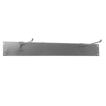 Hanging device for gymnastics mats with eyelets