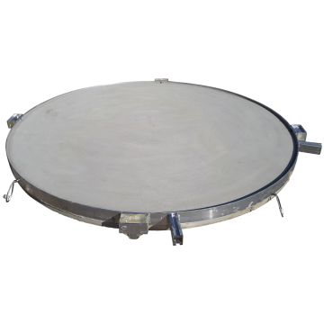 Shot put ring with concrete plate