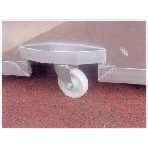 Lowerable wheels for mobile aluminum cover for jump mats
