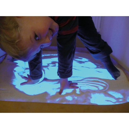 Light-up sandbox