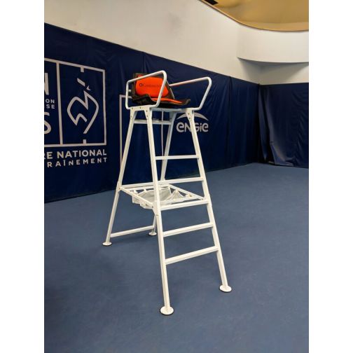 CARRINGTON® Referee Chair