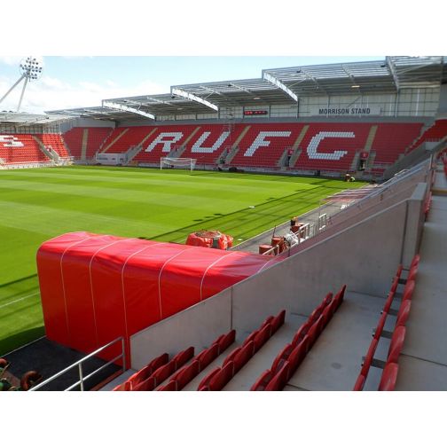 Foldable Player Tunnel