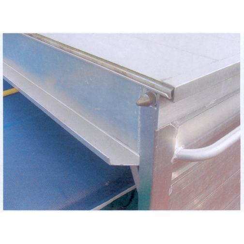 Mobile cover for pole vault mats