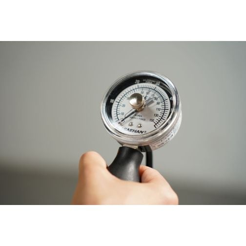 SAEHAN® Hydraulic Hand Dynamometer with Carrying Case