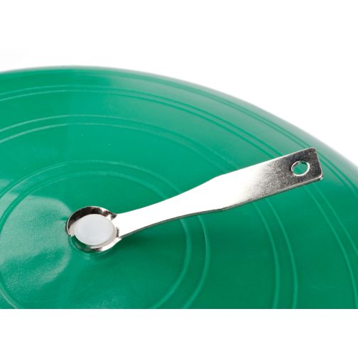 Plug lifter for large exercise balls