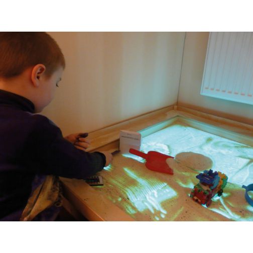 Light-up sandbox