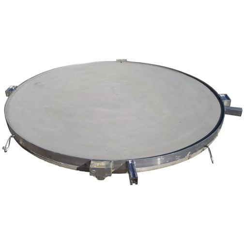 Shot put ring with concrete plate