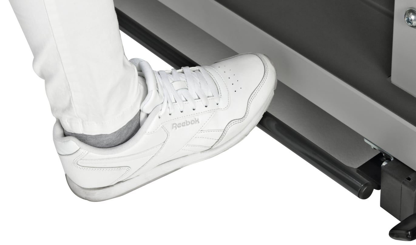 Full-body control system for therapy table STAN