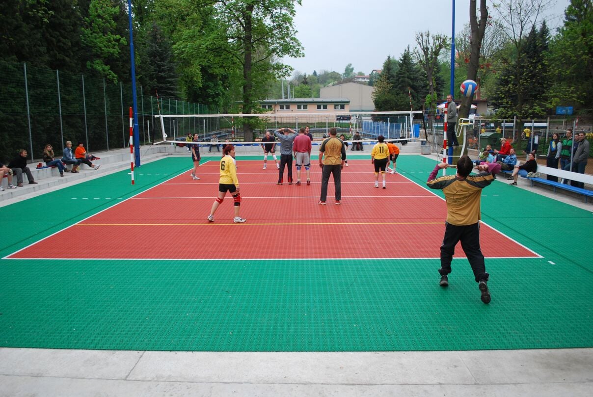 Bergo® sports flooring for volleyball court