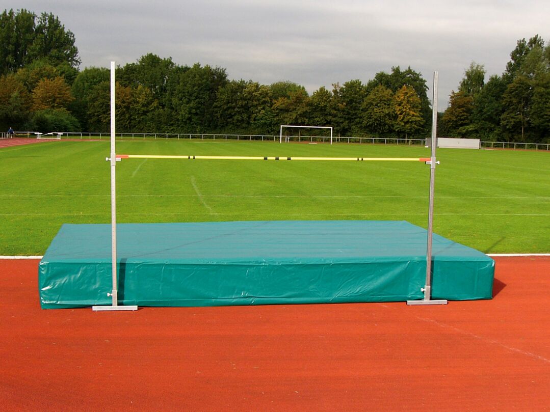 Competition high jump stand