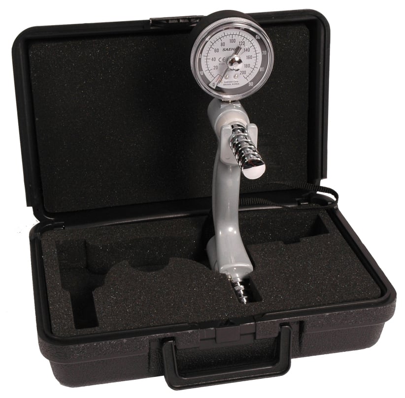 SAEHAN® Hydraulic Hand Dynamometer with Carrying Case