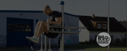 Kunst- und Trainingsobjekte f&uuml;r den Au&szlig;enbereich von Sportanlagen mit robusten Bewegungsinseln und Fitnessger&auml;ten