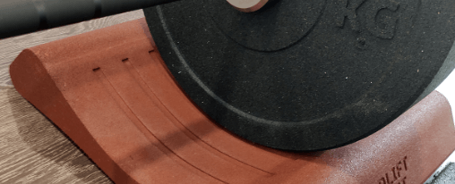 Gum-Tech online kaufen für Sportvereine im Kübler Sport Onlineshop Gum-Tech Fallschutzplatten auf einem Vereins-Sportplatz für sichere Trainings- und Spielbereiche