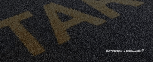 Sprinttracks online kaufen im Kübler Sport Onlineshop Sprinttracks in einer modernen Sporthalle mit Markierungen und verschiedener Bahnausstattung für Sportvereine